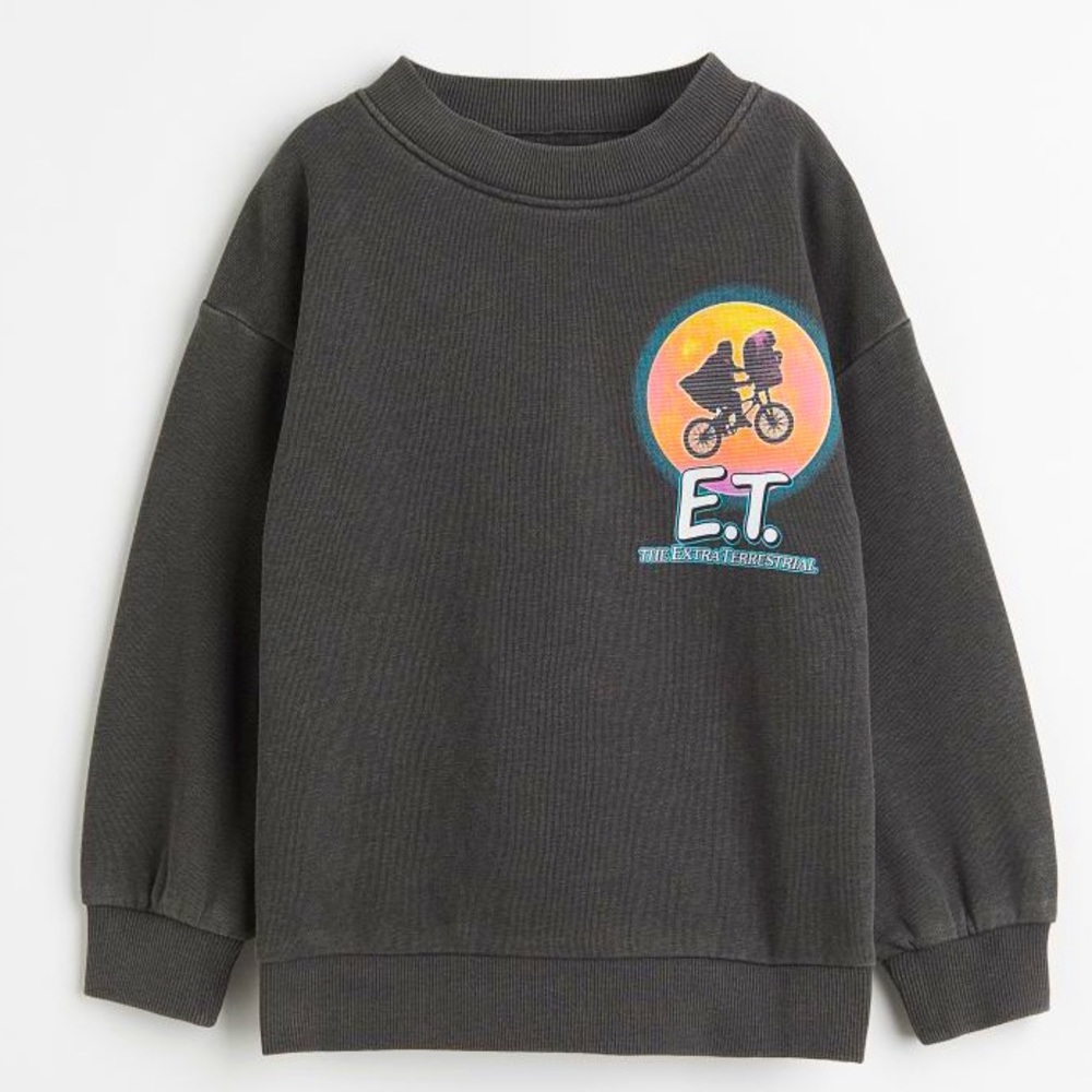 H&M Boys Like New E.T The Extra-Terrestrial 80’s Classic Gray Sweatshirt 6-7